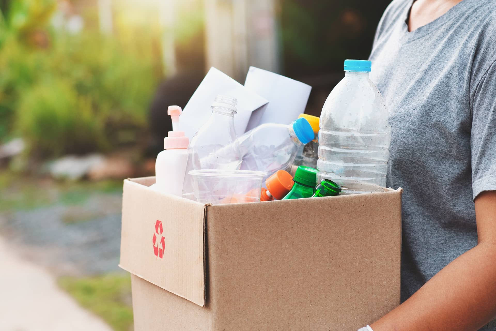 8 out of every 10 Americans affirm that recycling is worthwhile! However, more than half of household recyclables are disposed of in trash bins rather than recycling bins, leading to economic and environmental repercussions.